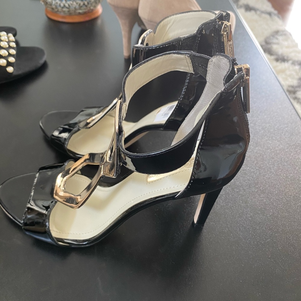 Shoes - Picture 3 of 4
